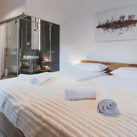Sobe Lotrist 3* Radovljica