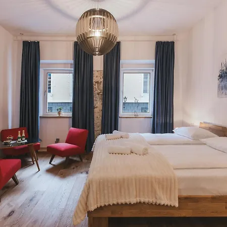 Sobe Lotrist 3* Radovljica